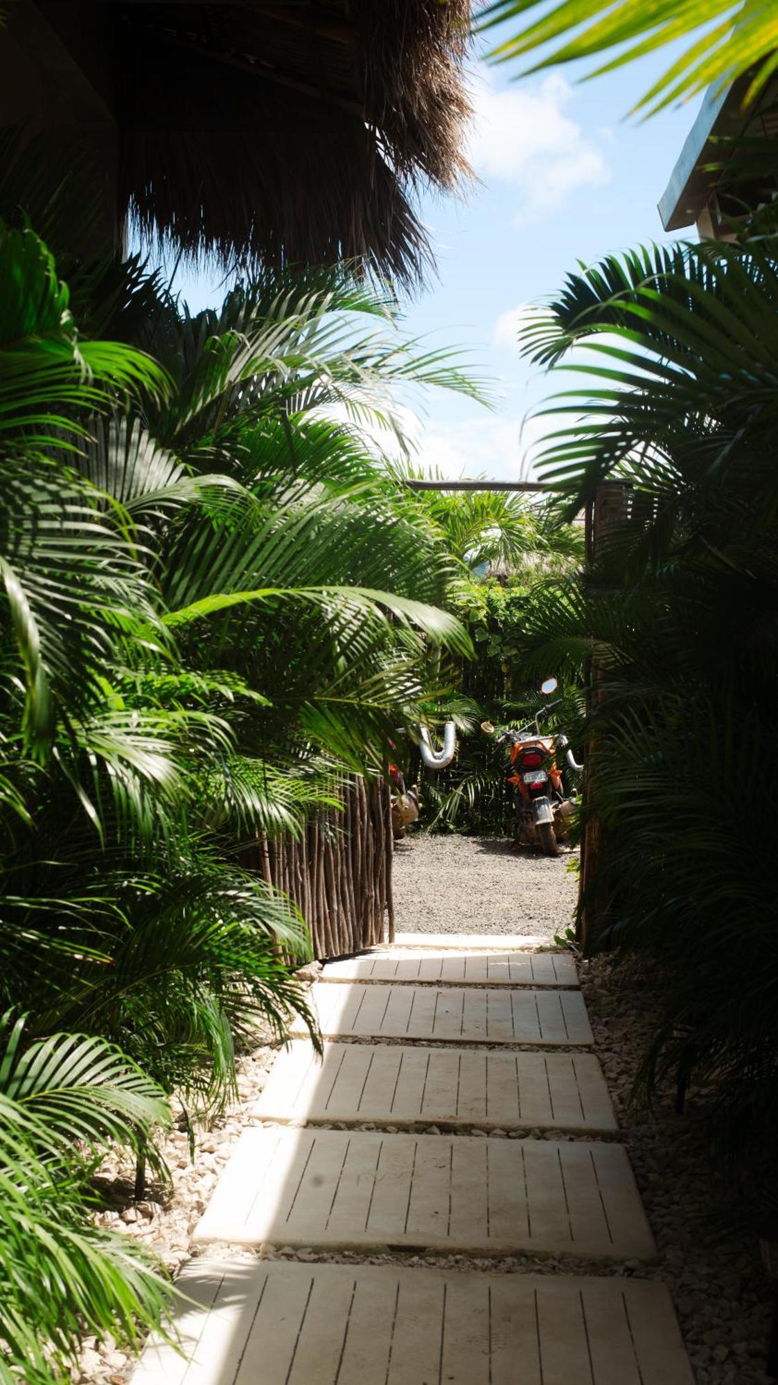 Hotel Tukasa - Surfhouse Popoyo Esterno foto